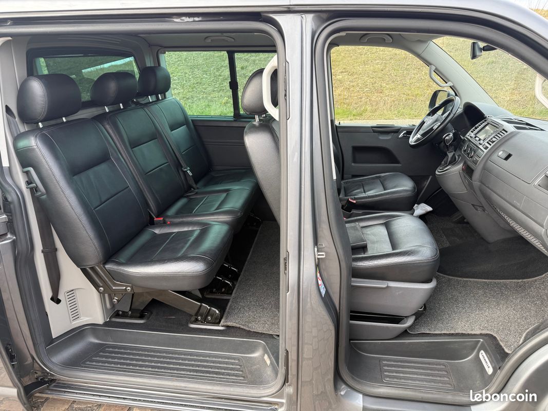 Volkswagen T5 Multivan 2.0 TDI 179CH BOITE DSG 4Motion (image 5)