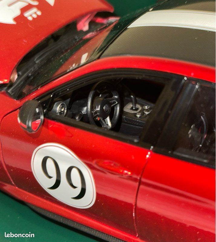 Bburago 1:18 Alfa Romeo Giulia GTAm #99 Año De Construcción 2020 Alfa Rojo Blanco Bu01449