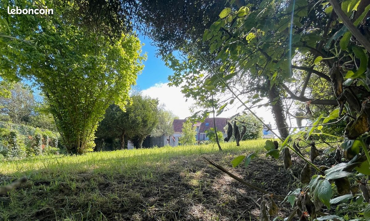 Terrain 544 m² · à Nanteuil-lès-Meaux · 544 m² · 122 000 €