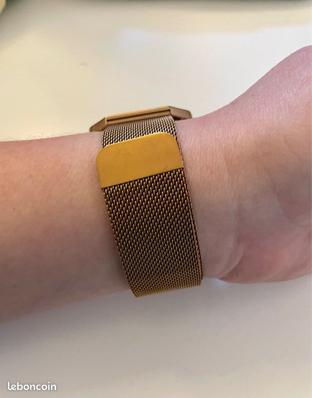 Fitbit versa 1 (image 3)