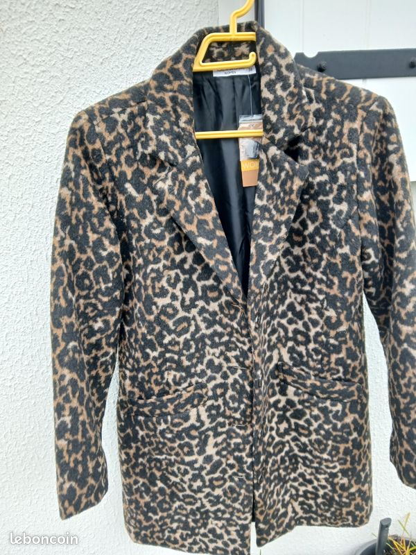 Manteau neuf motifs léopard taille 38 (image 1)