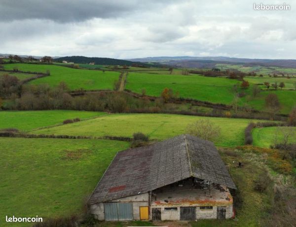 Bâtiment 500m2 + Terrain 2500m² - Vue exceptionnelle - PC Accepté 95 000