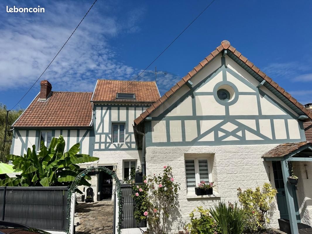 Maison 8 pièces 165 m² · à Poses · 165 m² · 336 000 €