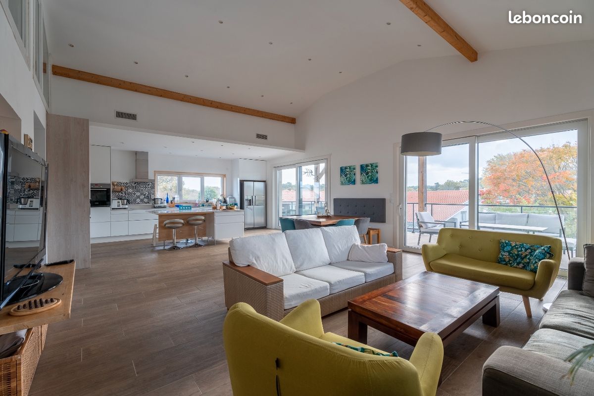 Maison 18 pièces 602 m² · à La Teste-de-Buch · 602 m² · 2 200 000 €