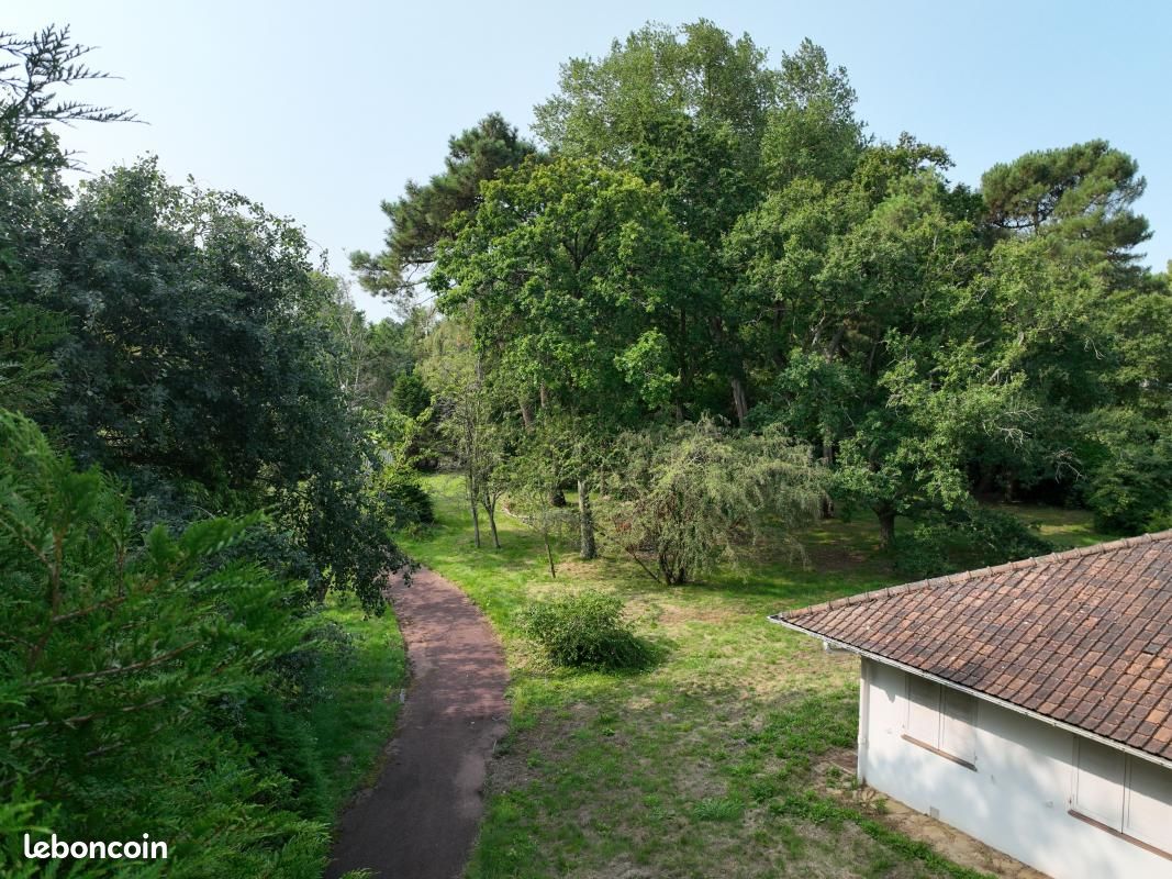 Maison 5 pièces 250 m² (image 2)