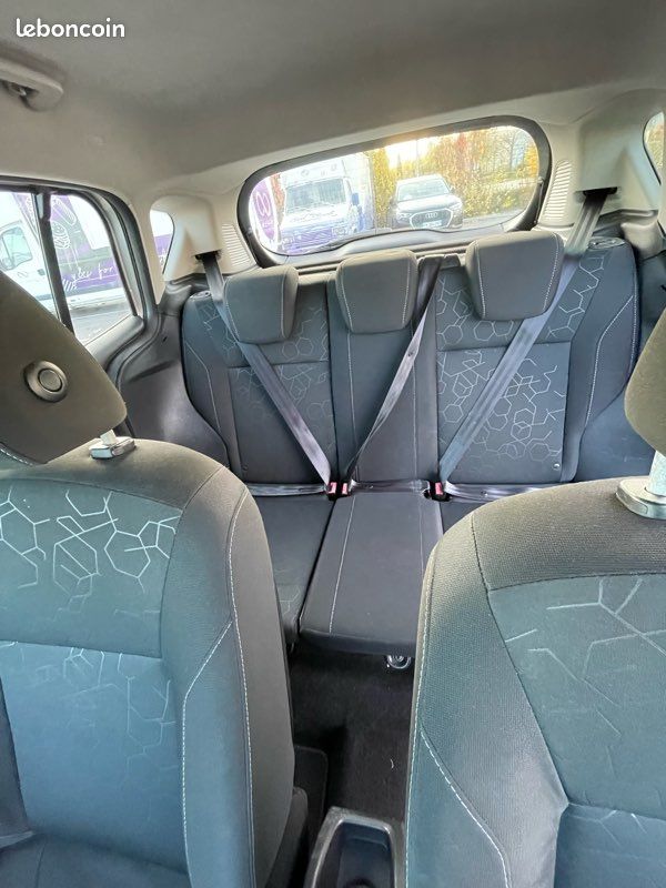 Ford b max (image 3)