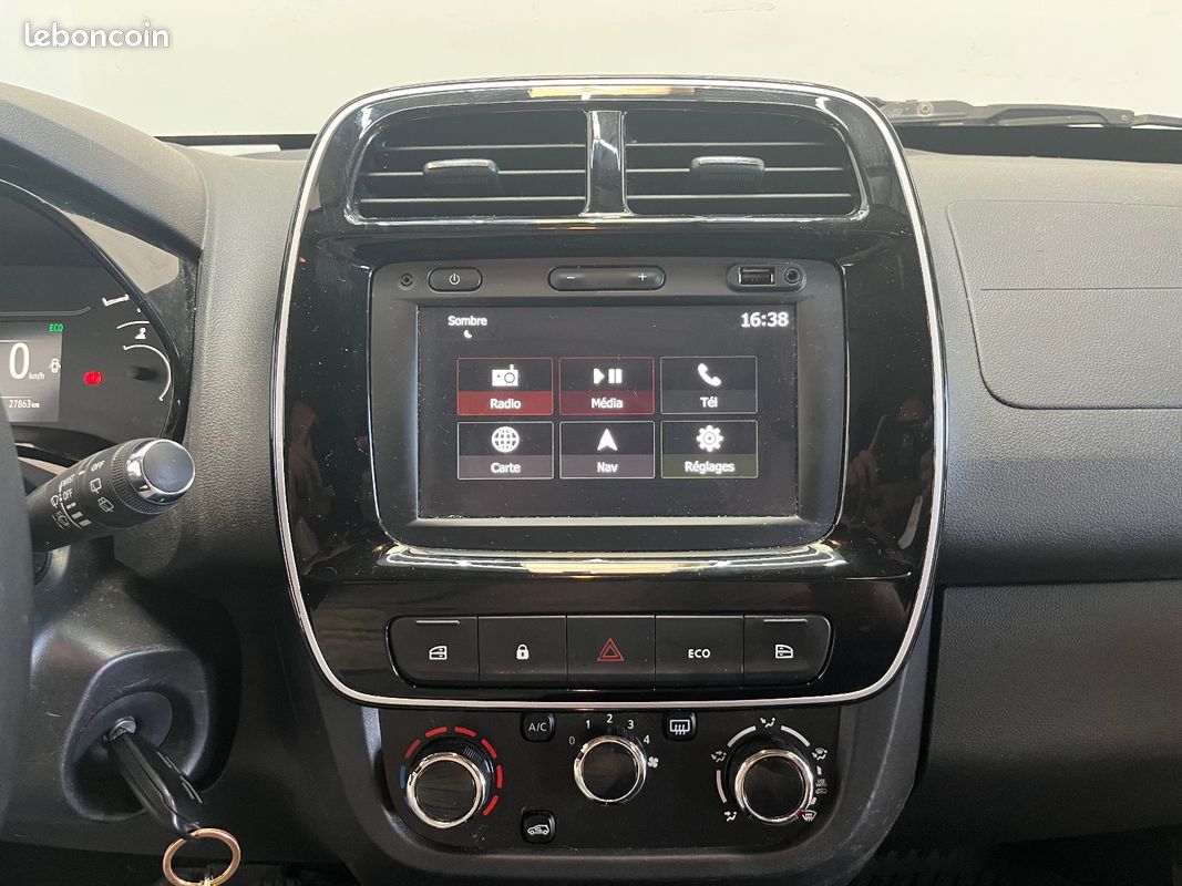 Dacia spring essential (image 15)