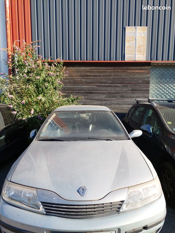 RENAULT LAGUNA II 2.2 dCi 150 ch Diesel (2001->2006) bas (image 1)