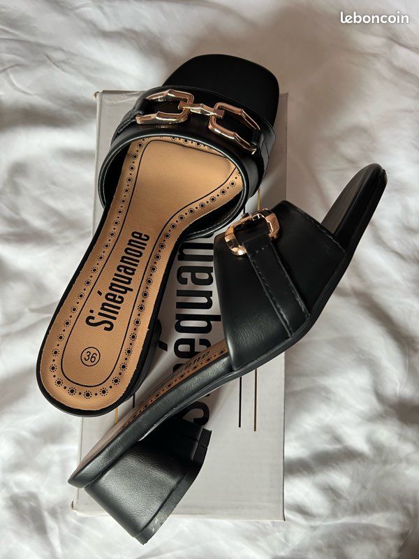 Sandales noires Sinequanone Chaussures