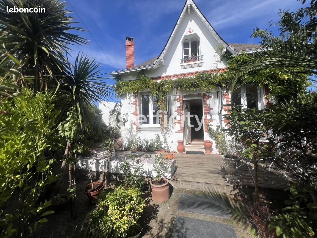 Maison 7 pièces 147 m² · à Nantes · 147 m² · 577 500 €