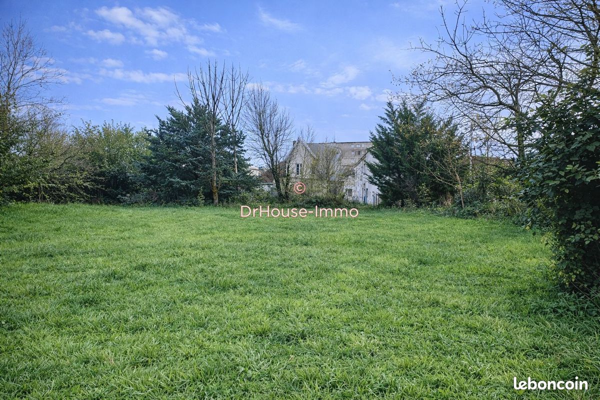Terrain 787 m² · à Orléans · 787 m² · 105 000 €