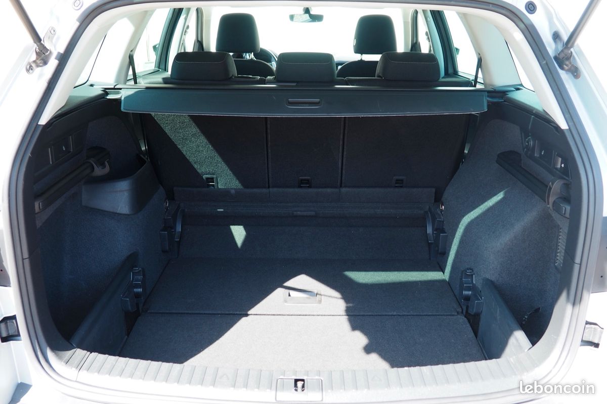SKODA Kodiaq 1,5 Tsi 150 Ambition + Attelage + Caméra + Full Led + Options, 1ère Main - Garantie 12 mois (image 15)