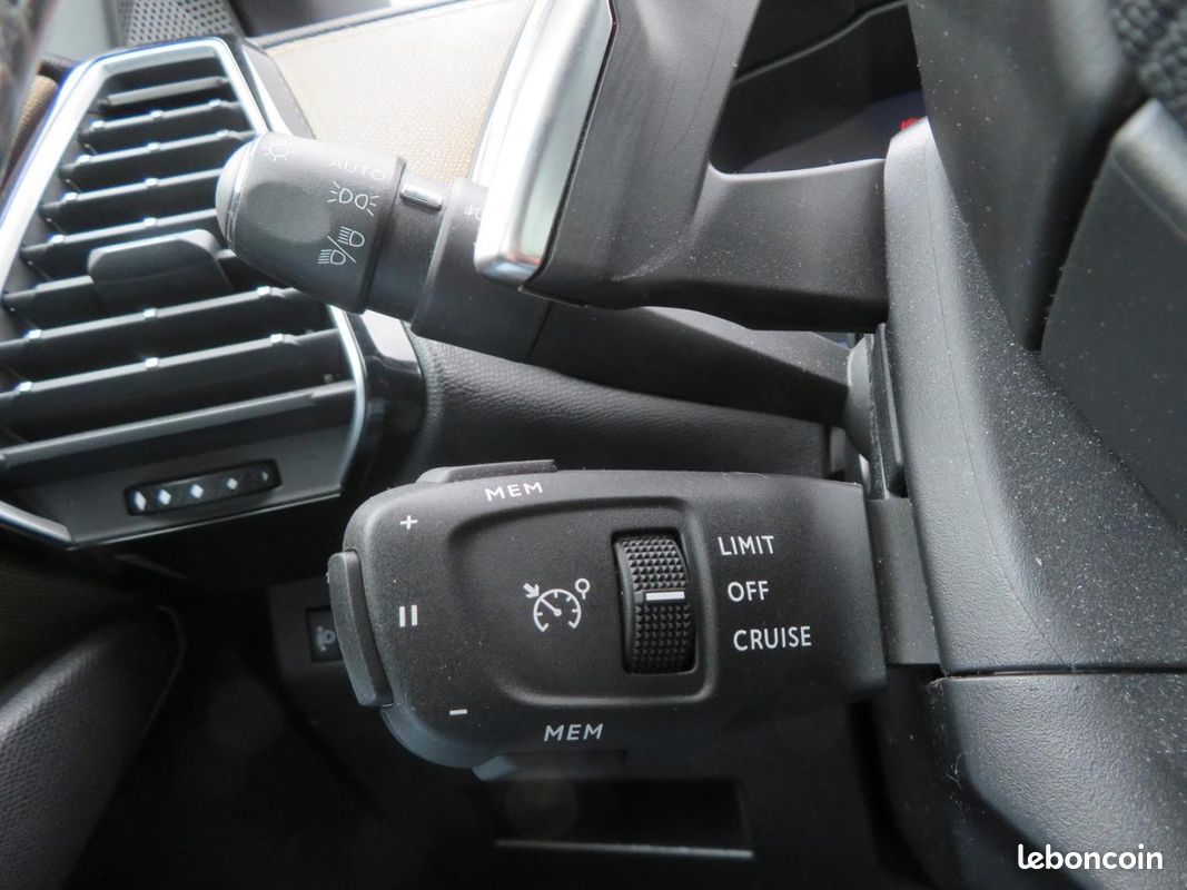 DS DS 7 CROSSBACK DS7 Crossback 1.5 BlueHDi - 130 - BV EAT8 Business (image 21)