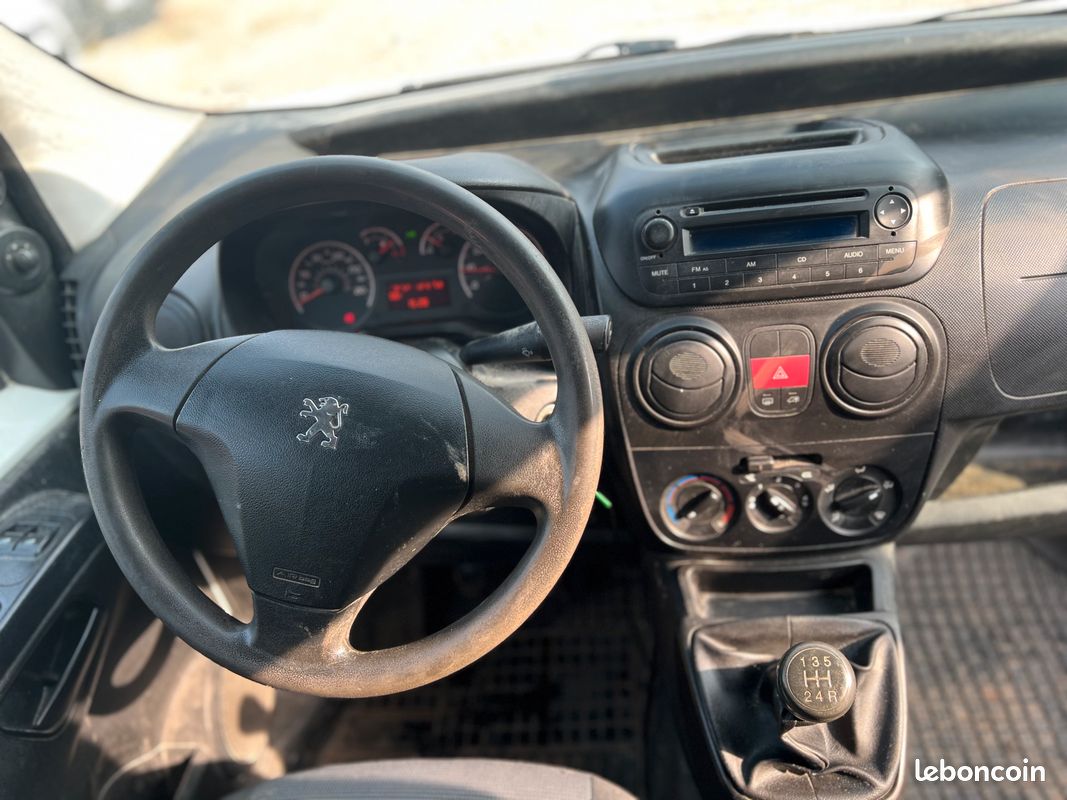 Peugeot Bipper 117 1,4 Hdi 70 Pack CD Clim Plus (image 5)