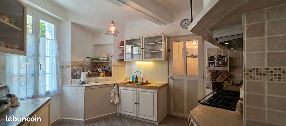 Maison 5 pièces 144 m² · à Flassans-sur-Issole · 144 m² · 234 990 €