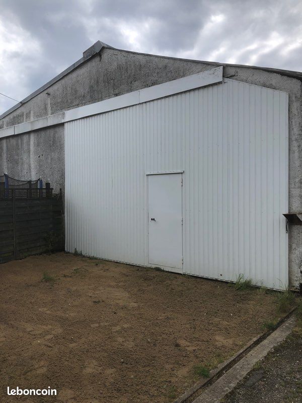 Local commercial 2 pièces 450 m² · à Le Cellier · 450 m² · 179 000 €