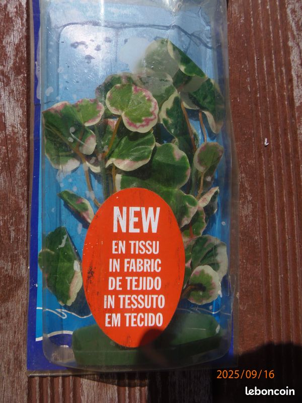 LOT de 6 plantes Aquatiques différentes, pour décoration ou Aquarium en plastique et Tissu imputrescible moyenne 11 à 15cm avec socle (image 2)