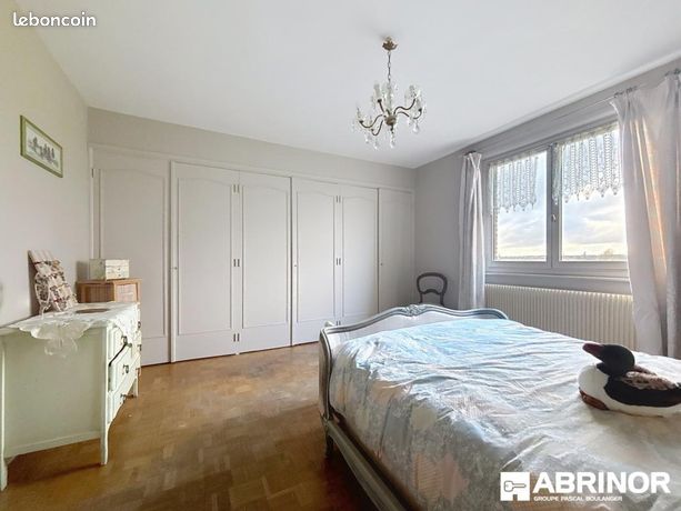 https://img.leboncoin.fr/api/v1/lbcpb1/images/04/81/0d/04810de76d690038dd425157143552f06b323ffe.jpg?rule=ad-image