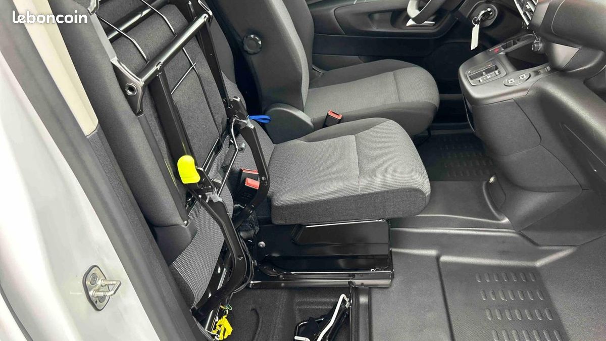 Peugeot Partner FOURGON M 650 KG BLUEHDI 130 S&S EAT8 (image 27)