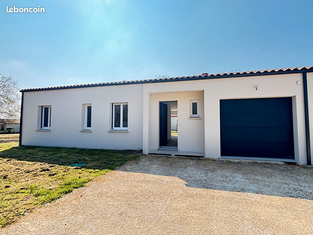 Maison 4 pièces 98 m² · à Breuillet · 98 m² · 347 900 €