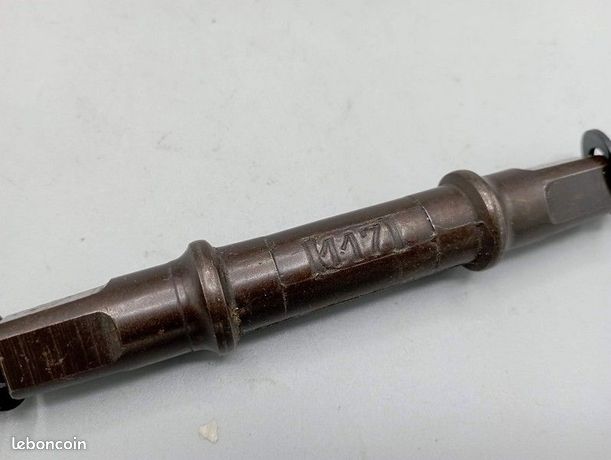 Ancien Pédalier ALUMINIUM, NERVAR vélo de course avec axe et roulements