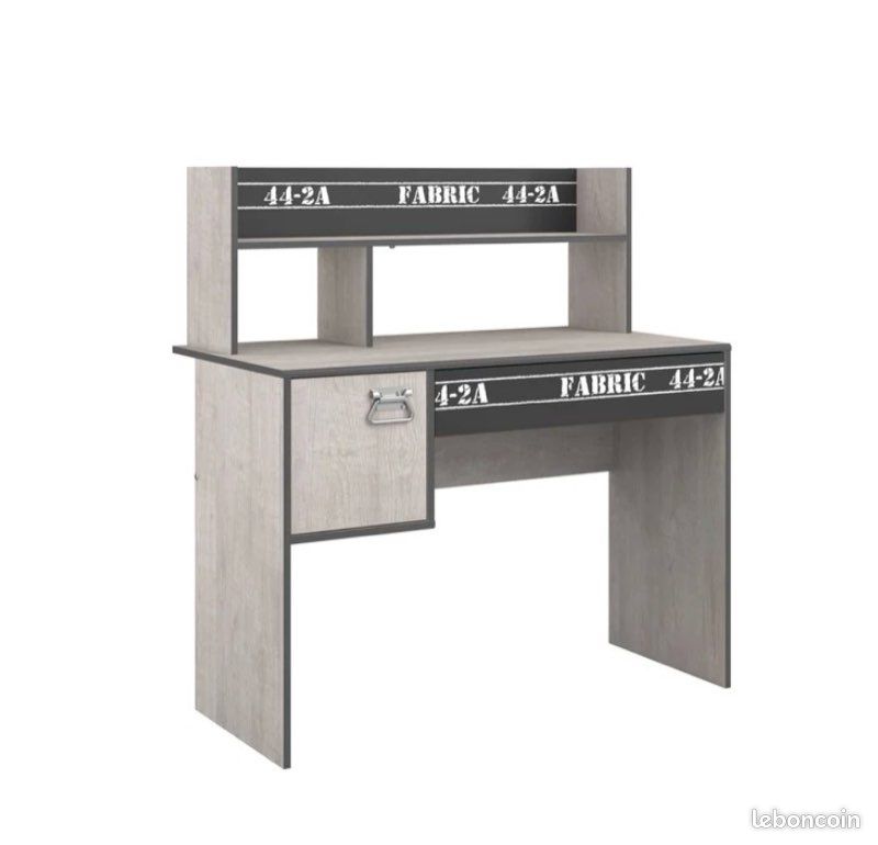 Bureau style industriel (image 1)