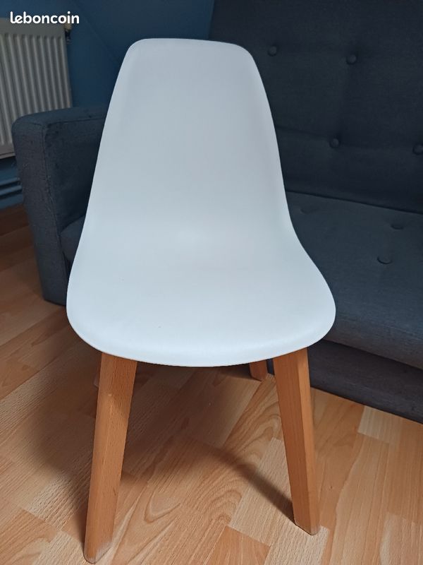 Petite chaise enfant (image 1)