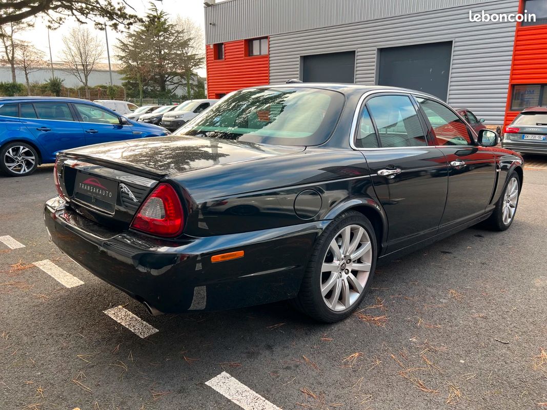 JAGUAR XJ8 (XJ350) 3.5L V8 - 258CH Executive A (image 6)