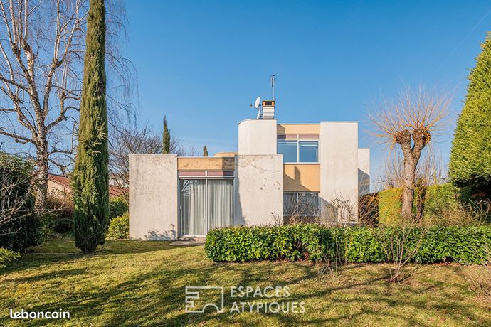 Villa 10 pièces 291 m²