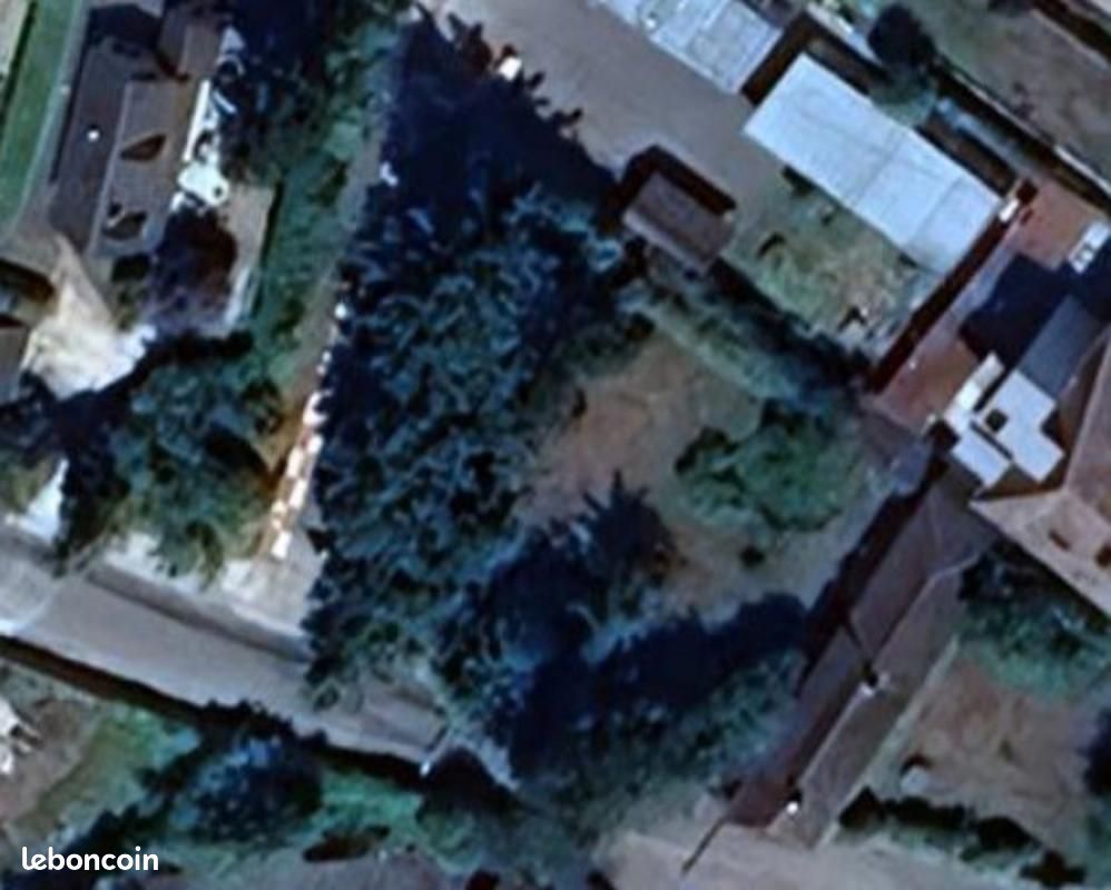 Terrain 1002 m² · à Chaintreaux · 49 000 €