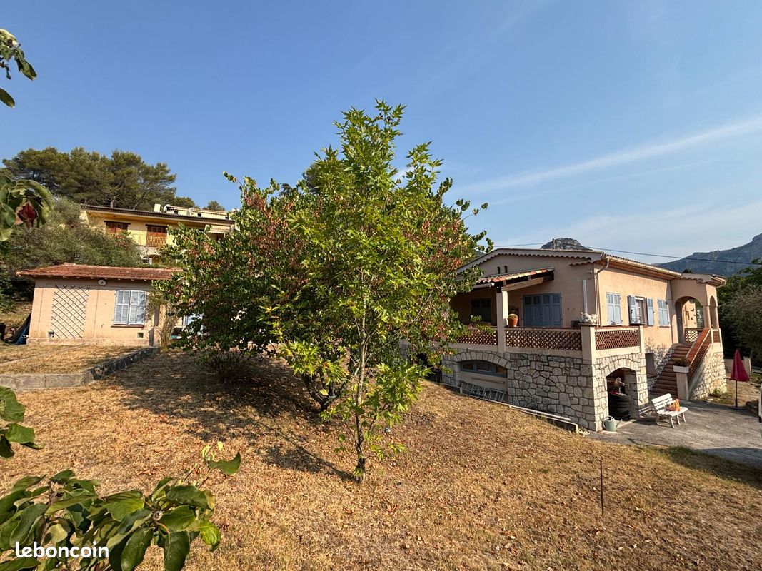 Maison 4 pièces 110 m² · à Vence · 110 m² · 645 000 €