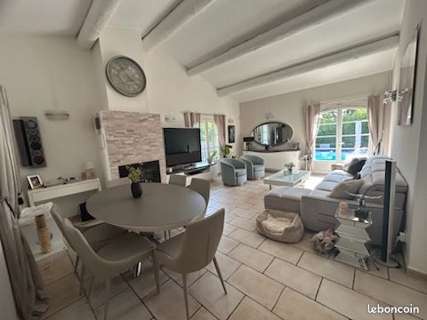 Maison 6 pièces 150 m² · à Entraigues-sur-la-Sorgue · 150 m² · 480 000 €
