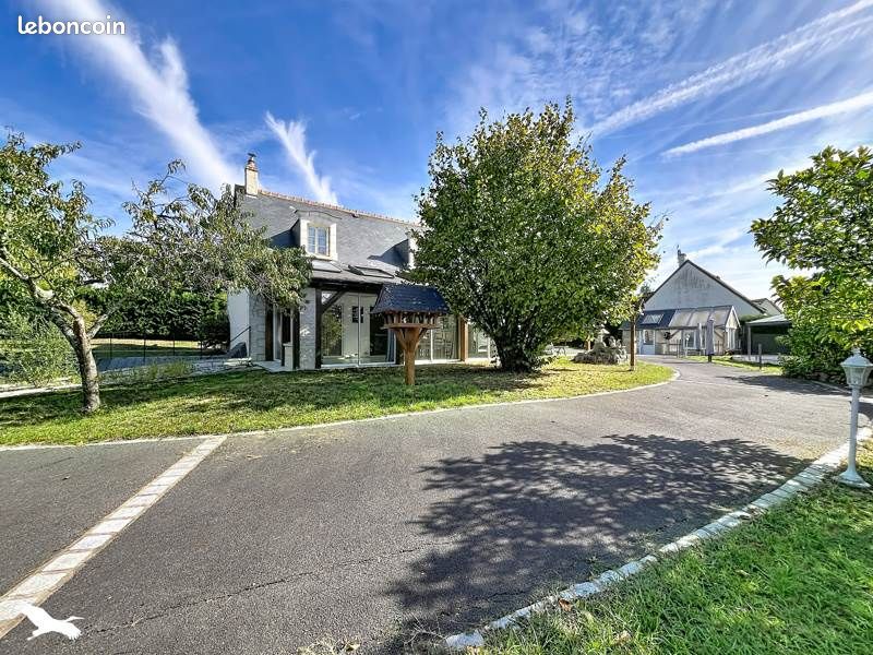 Maison 5 pièces 129 m² · à Saint-Antoine-du-Rocher · 129 m² · 337 920 €