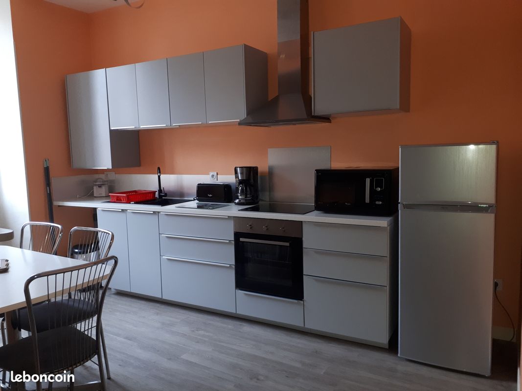 Appartement 3 pièces 52 m² · à Saint-Affrique · 52 m² · 680 €/mois