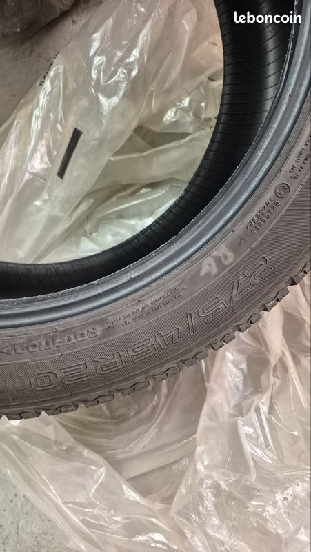 2 pneu 275/45/20 hivee (image 1)