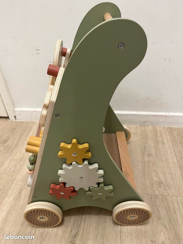 Chariot de marche en bois (image 4)