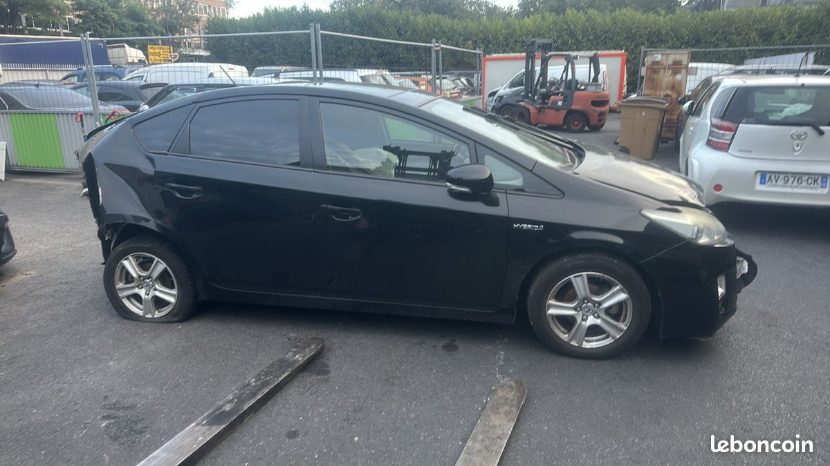 Pièces diverses Toyota Prius 3 (image 2)