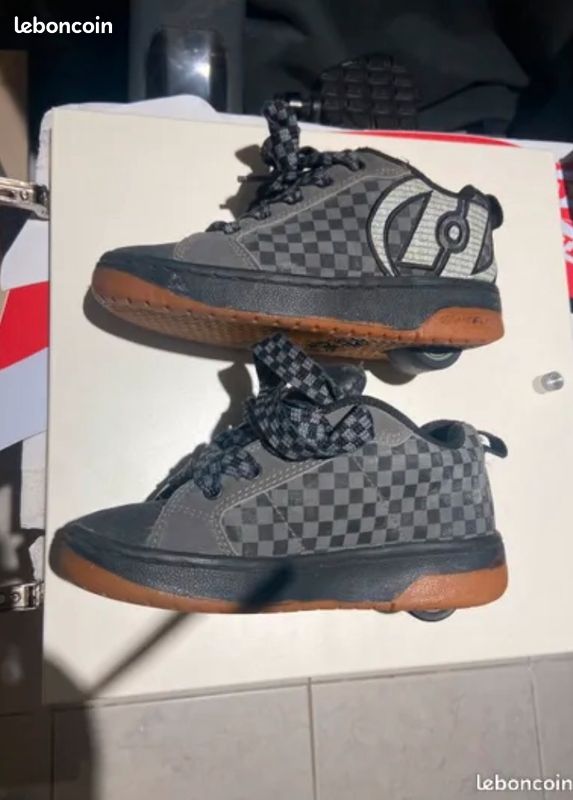 Chaussures pour Hommes HEELYS Soldes jusqu'à dès 47,06 Chaussures pour Hommes HEELYS Soldes jusqu'à dès 47,06