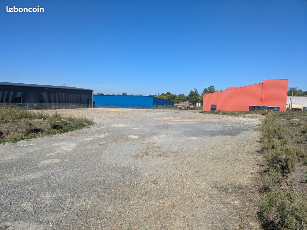 Terrain 1526 m² · à Lécousse · 1 526 m² · 80 300 €