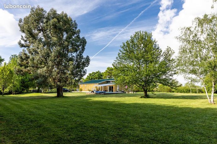 Maison 7 pièces 220 m²