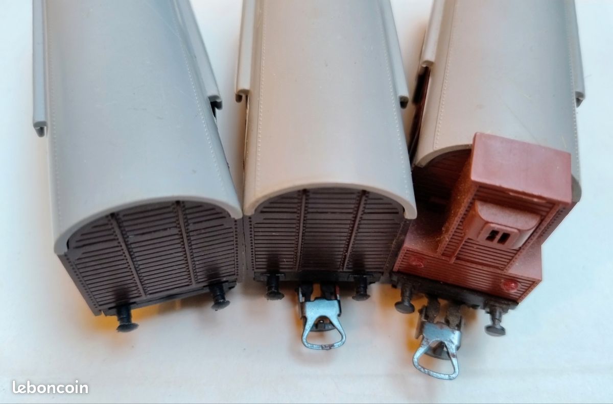 LOT DE 4 Wagons Couverts A Parois Coulissantes A Bogies Jouef Référence