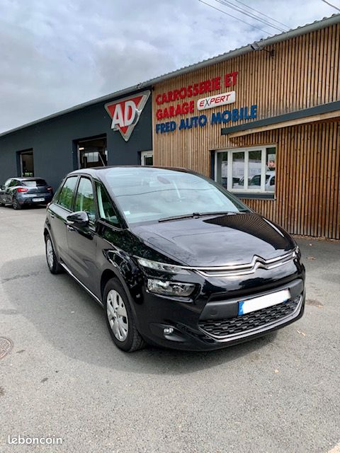 Citroën C4 Picasso II 1.2 THP 130 (image 1)