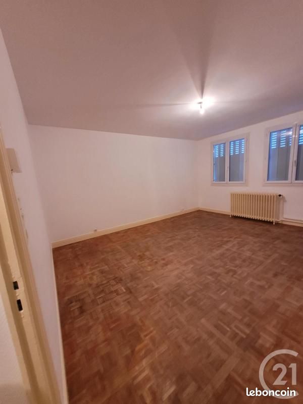 Appartement 4 pièces 78 m² · à Montluçon · 78 m² · 458 €/mois