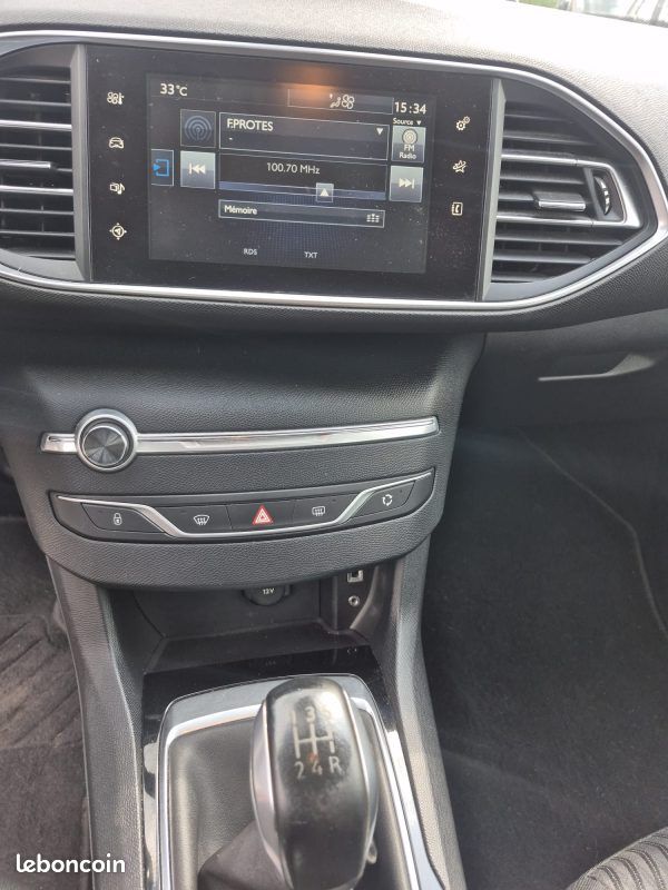 PEUGEOT 308 II 1.6 BLUEHDI 100CH S&S GPS Jantes clim super etat (image 12)