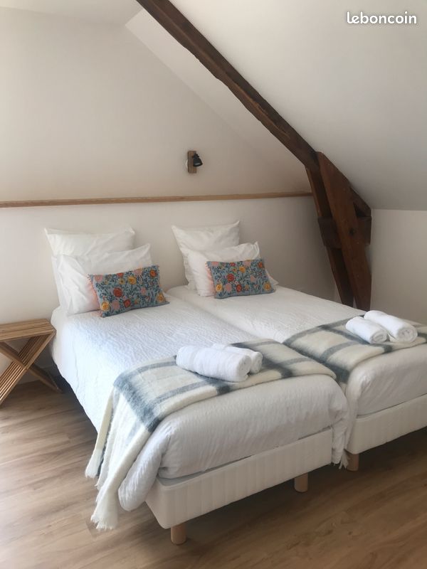 Gite Grange Saint Martin - 8 personnes - 4 épis - entre le massif du Sancy et les volcans d'Auvergne - En famille ou entre amis, pour deux nuits, un long week-end ou une semaine (image 9)