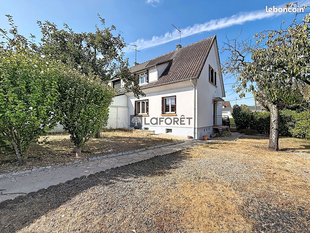 Maison 4 pièces 82 m² · à Saint-Étienne-du-Rouvray · 82 m² · 159 000 €