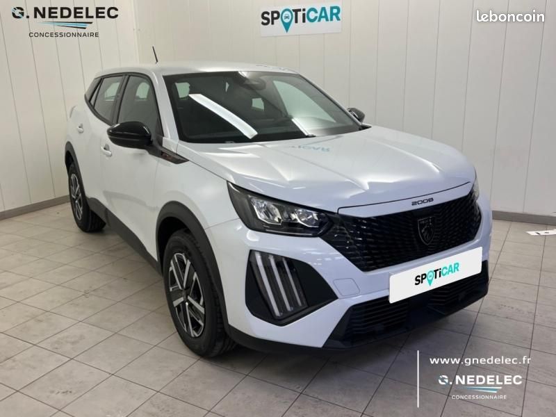 Peugeot 2008 1.2 Hybrid 110ch Style e-DCS6 (image 3)