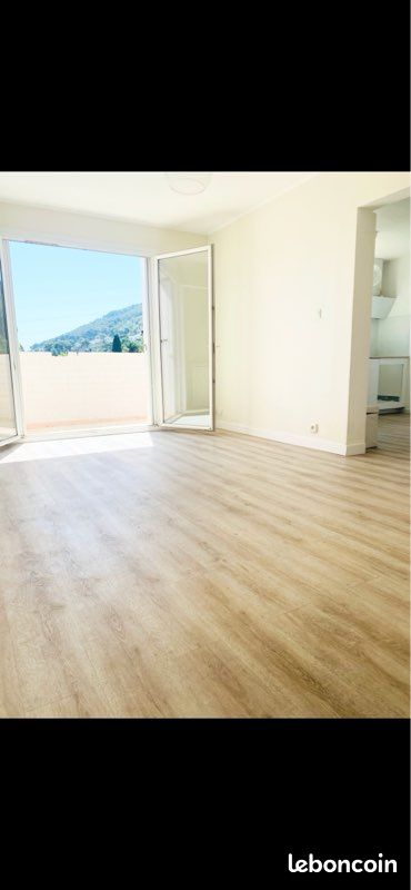 Appartement 3 pièces 64 m² · à Marseille · 64 m² · 220 000 €