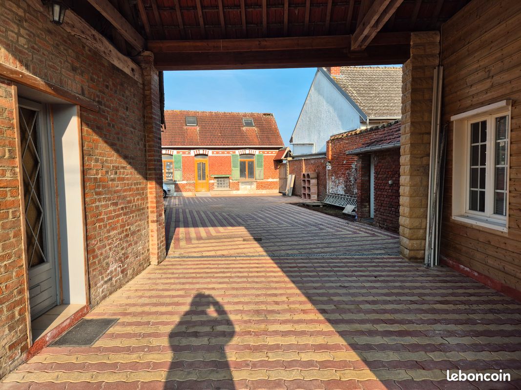Maison 2 pièces 110 m² · à Vrély · 110 m² · 95 000 €