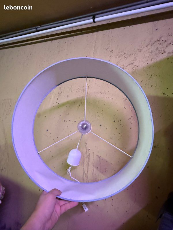 Lustre bleu (image 2)